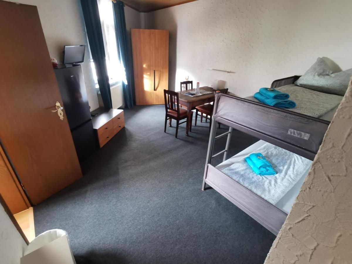 Pension Landgasthof - Iva Haßloch Kültér fotó